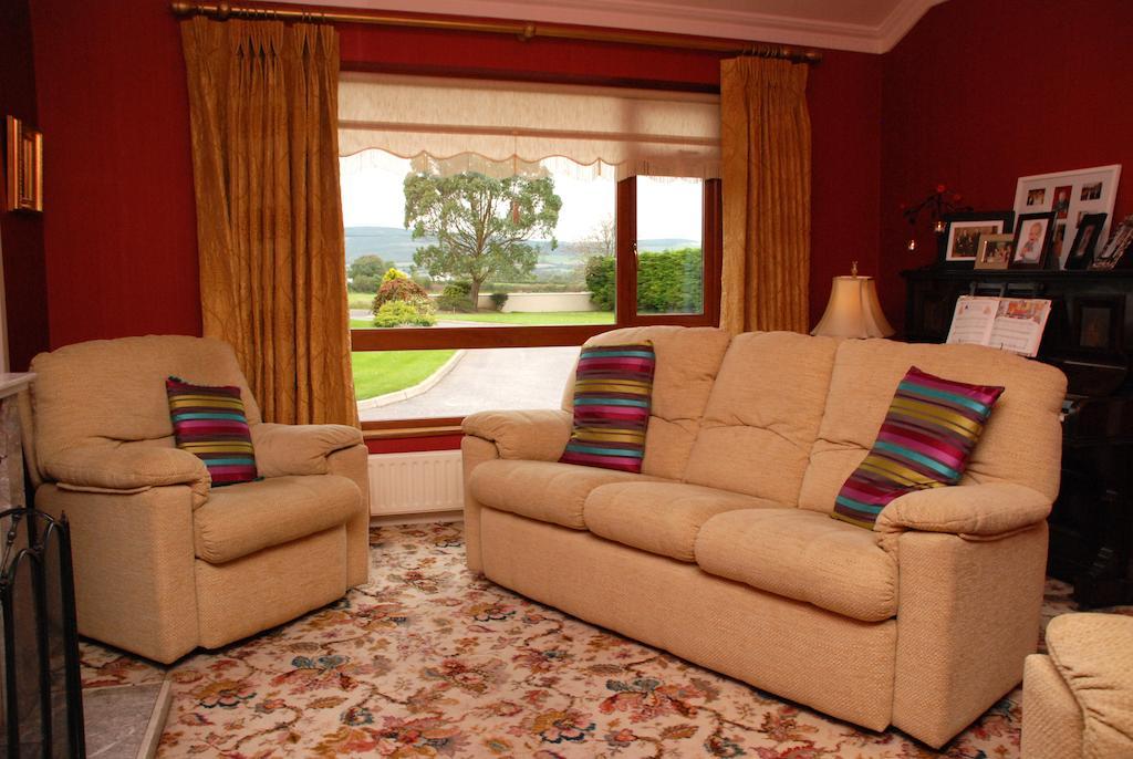 Cradog Farmhouse B&B Urlingford ภายนอก รูปภาพ